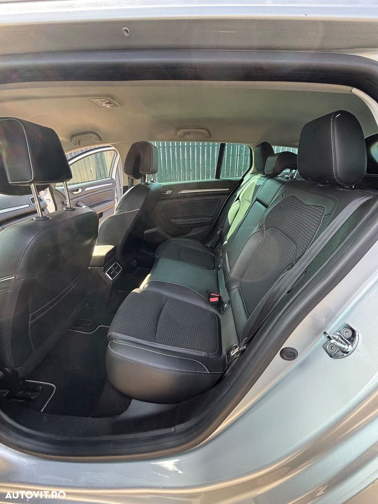 Renault Megane ENERGY TCe 130 BOSE EDITION - 22