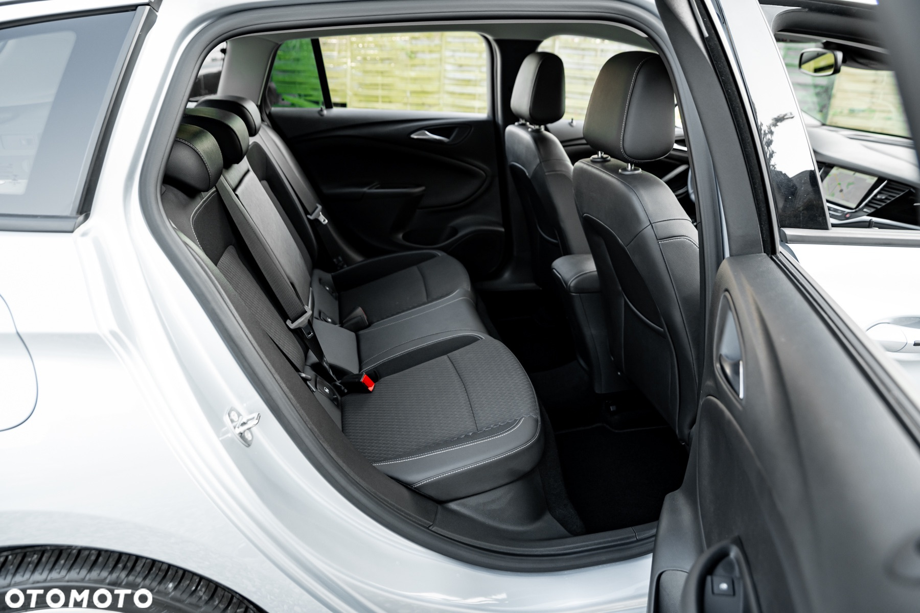 Opel Astra 1.4 Turbo Dynamic - 24