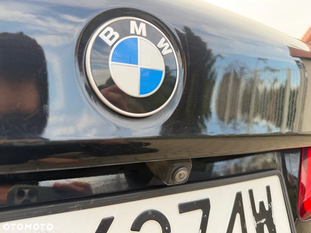 BMW Seria 5 518d Luxury Line - 9