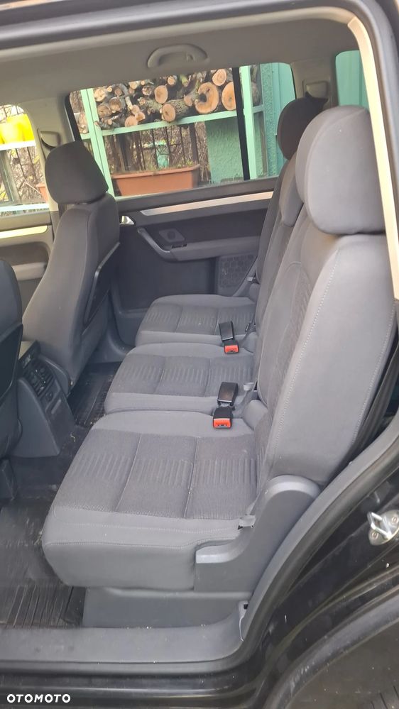 Volkswagen Touran 2.0 TDI DPF Highline DSG - 5