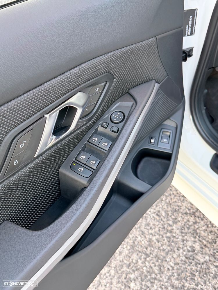 BMW 330 e iPerformance Line Sport - 12