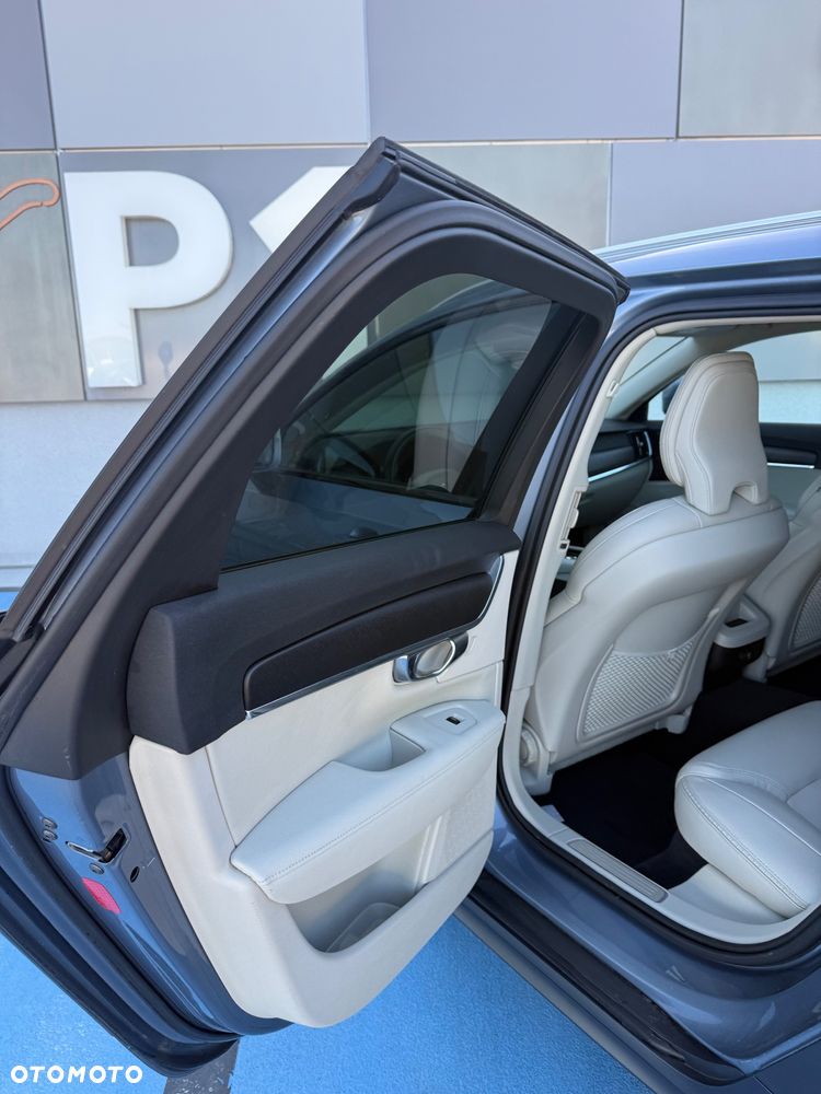 Volvo V90 Cross Country D4 AWD Geartronic Ocean Race - 22