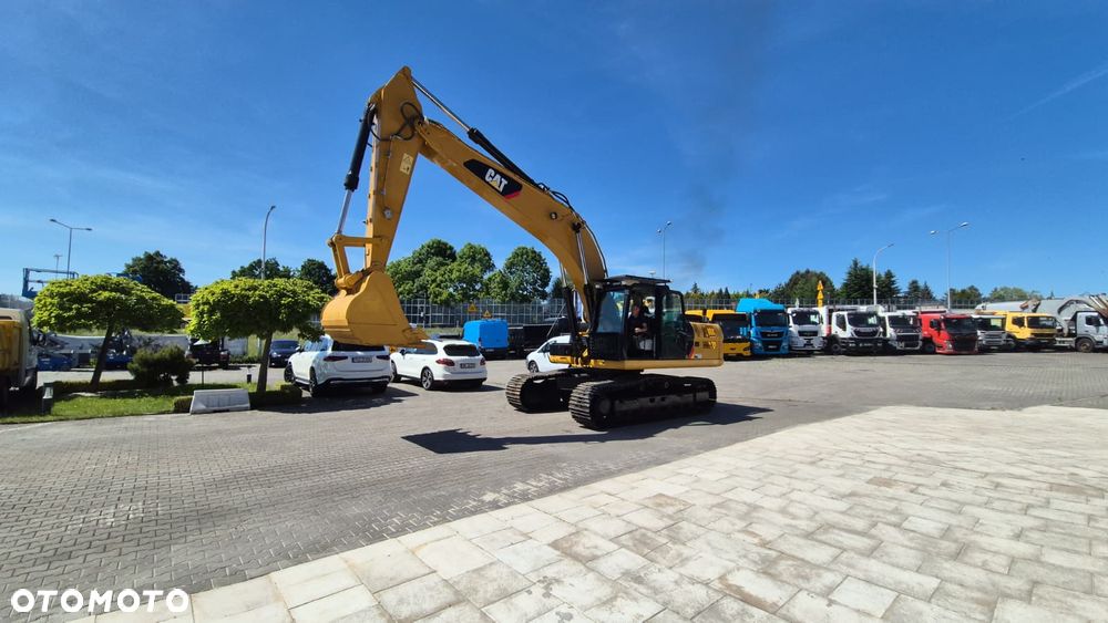 Caterpillar 330 D2L / KOPARKA GĄSIENICOWA / ODSWIEŻONA / 3 ŁYŻKI w ZESTAWIE + ZRYWAK / MOŻLIWOŚĆ TRANSPORTU EU / W PEŁNI SPRAWNA / KAMERY 360 / GPS - 4