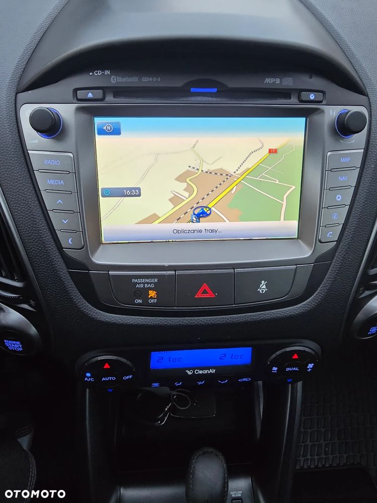 Hyundai ix35 2.0 CRDi 4WD Automatik Premium - 17