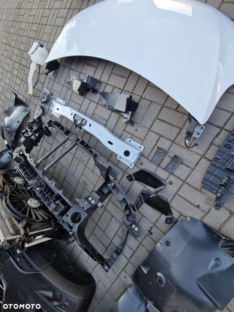 MASKA BŁOTNIK ZDERZAK LAMPY RENAULT MASTER IV 2024r - 17