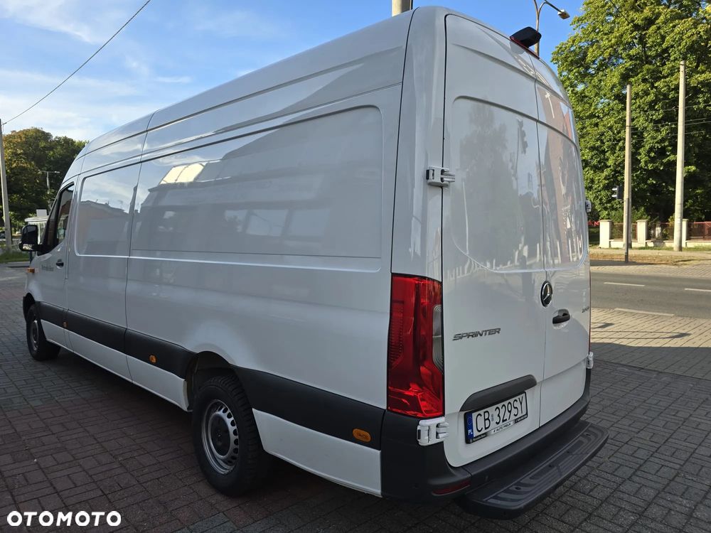 Mercedes-Benz Sprinter 317 - 3