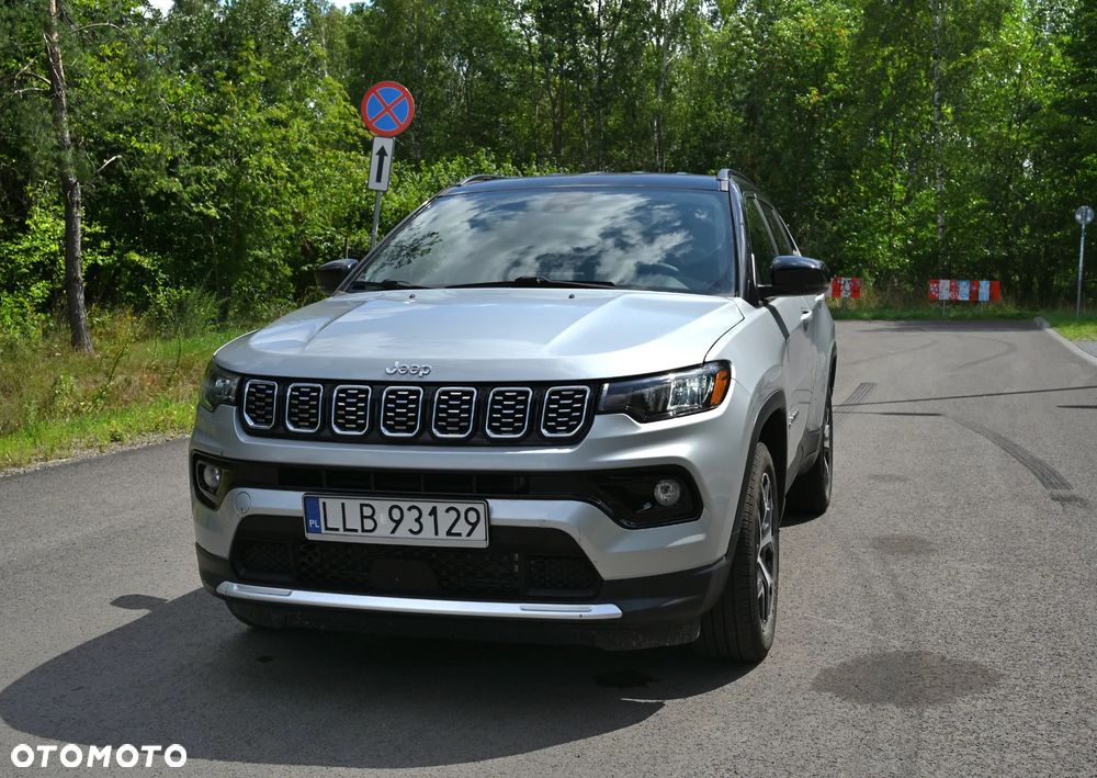 Jeep Compass - 16