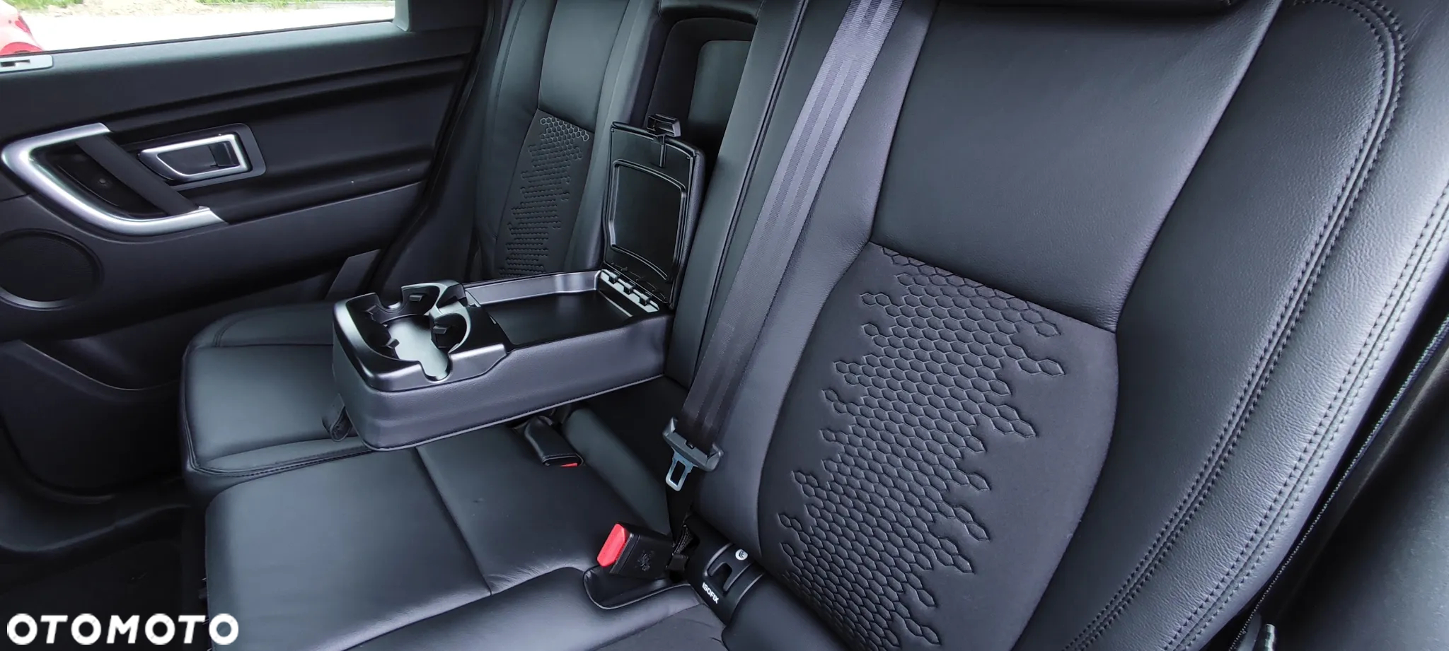 Land Rover Discovery Sport - 33