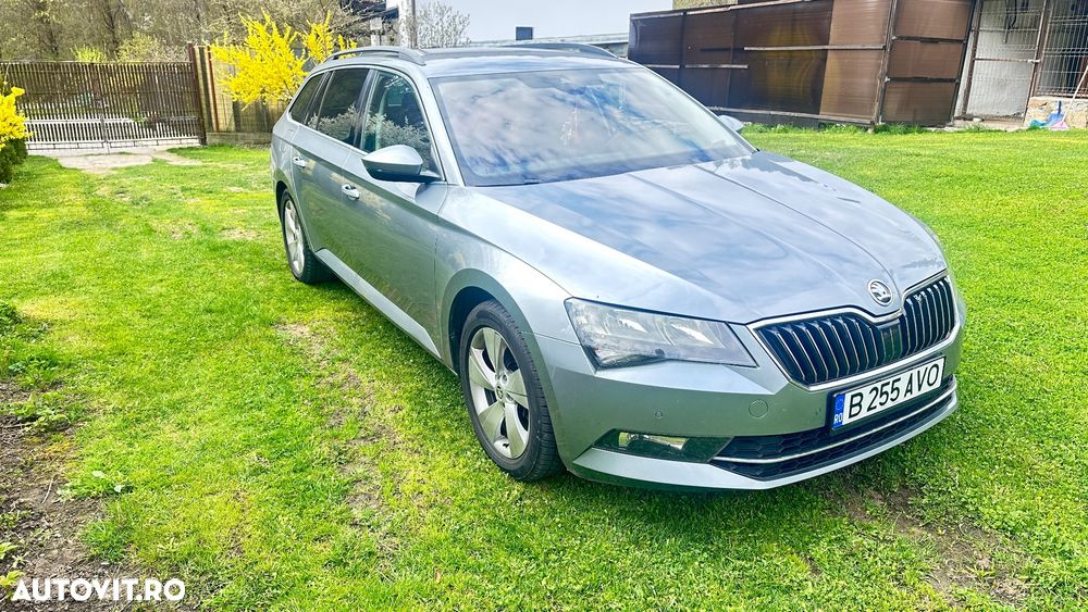 Skoda Superb 2.0 TDI DSG Ambition - 4