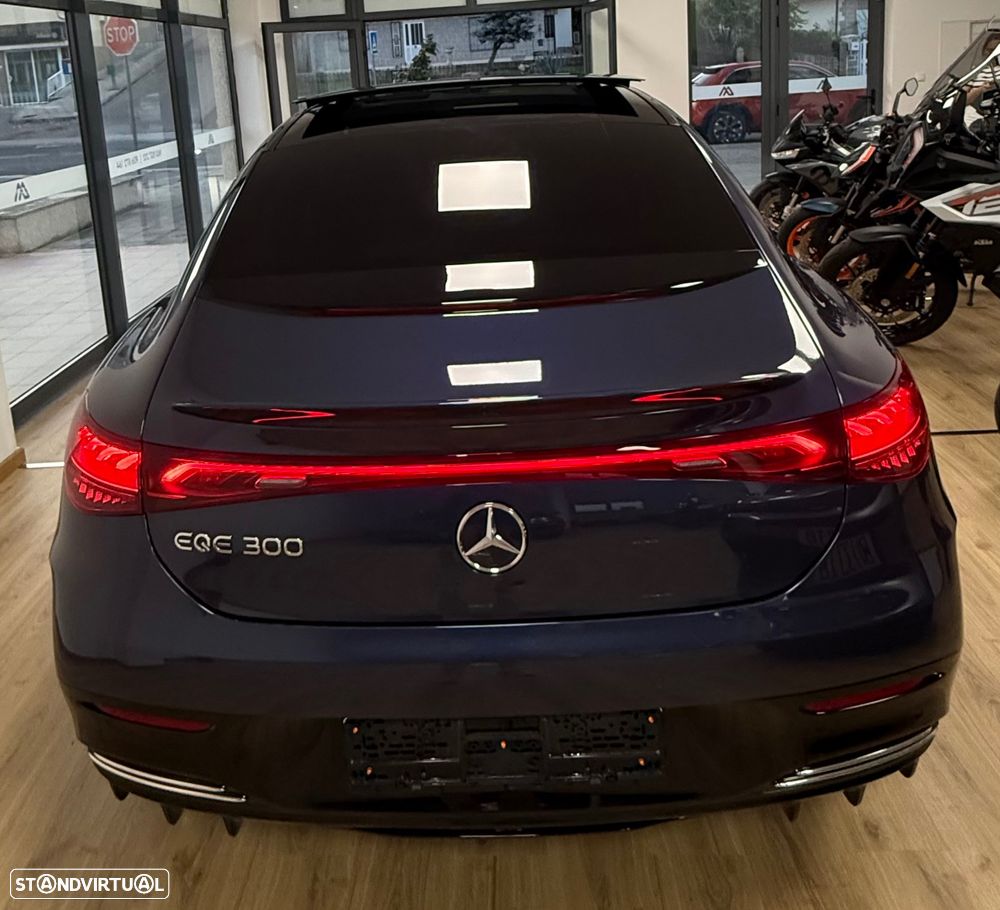 Mercedes-Benz EQE - 13