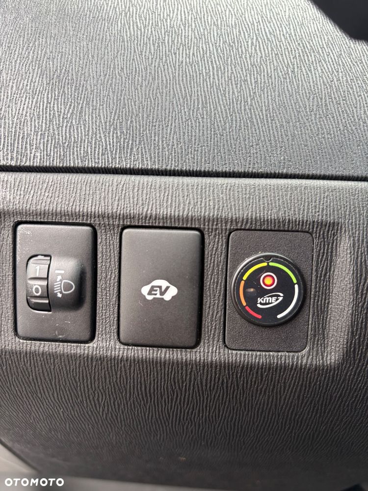 Toyota Prius 1.5 VVT-i Sol - 13