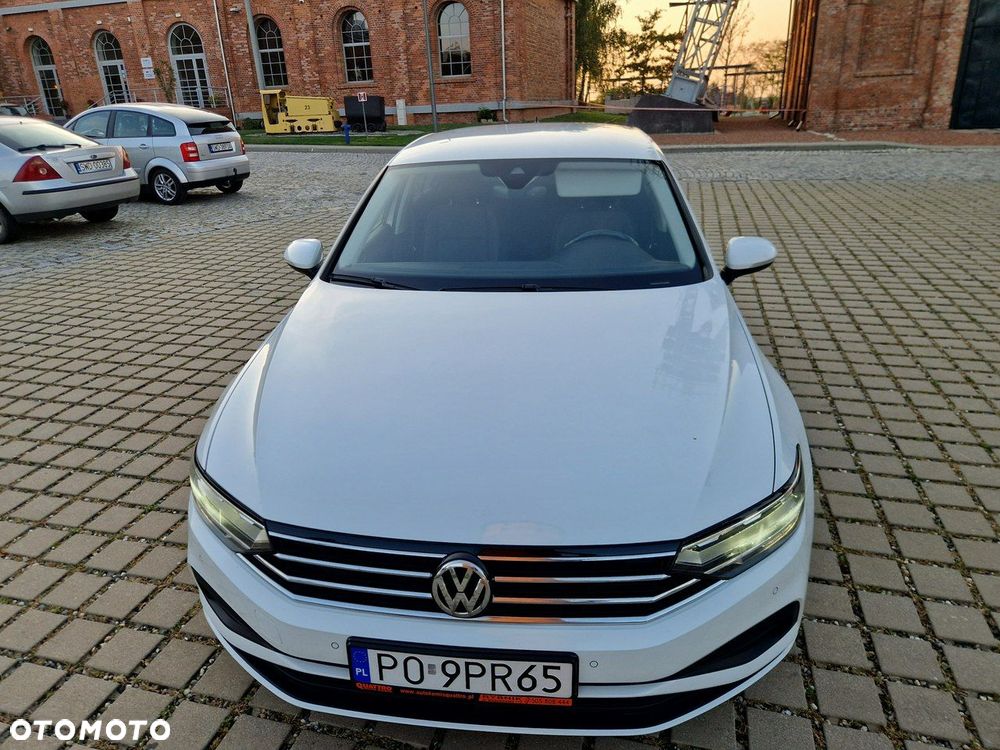 Volkswagen Passat - 5
