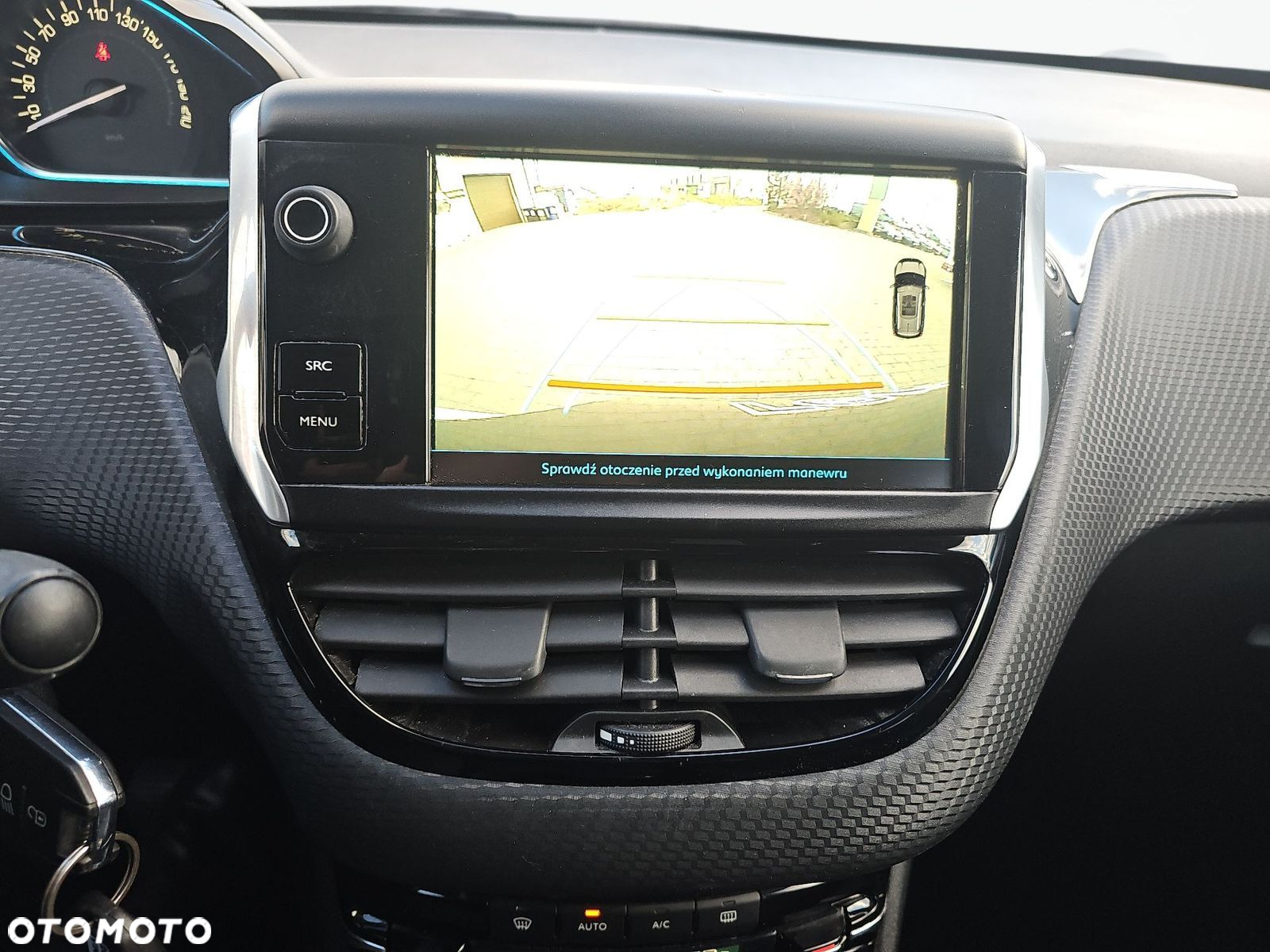 Peugeot 2008 - 19