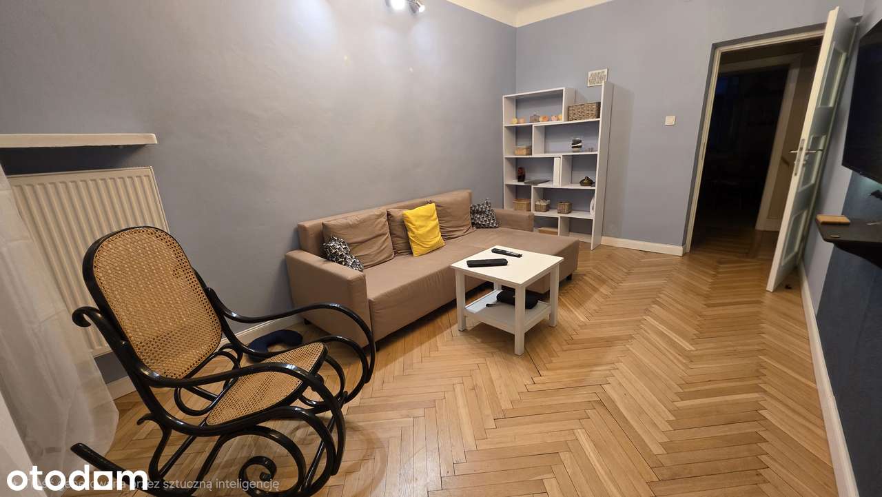 Wynajmę 50m² blisko Łazienek, świetna komunikacja! Od zaraz.
