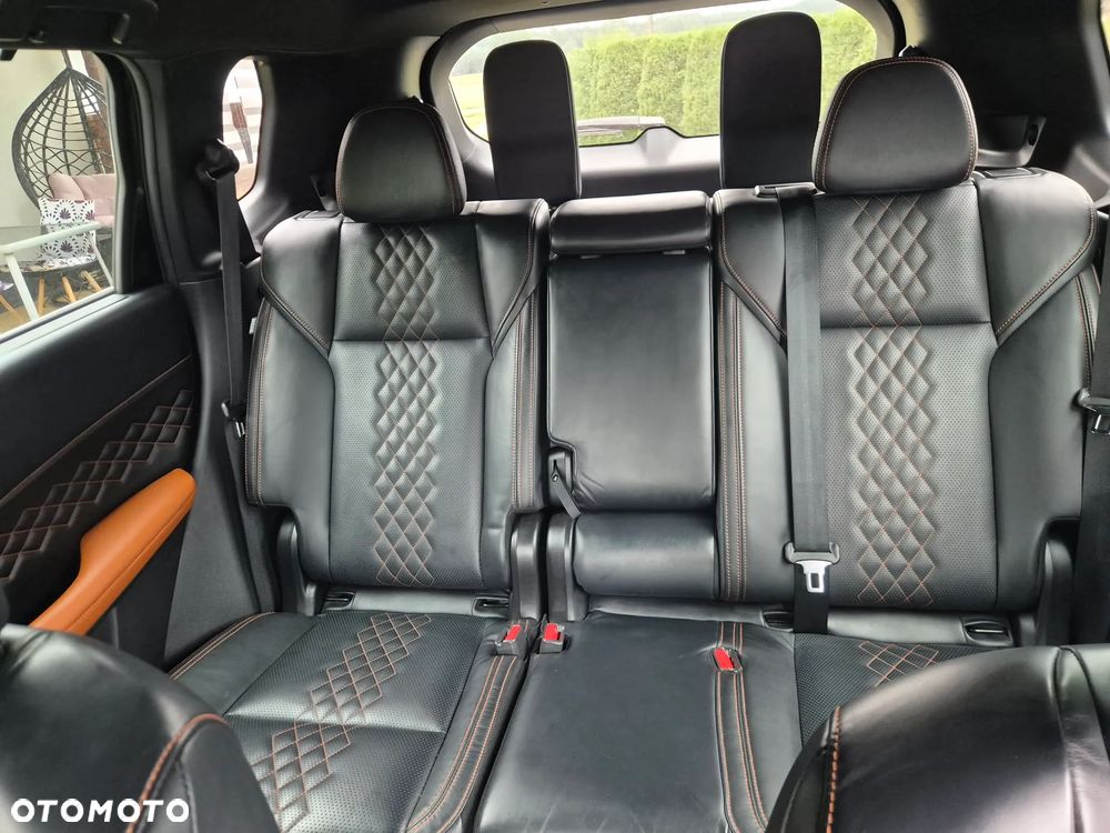 Mitsubishi Outlander - 10