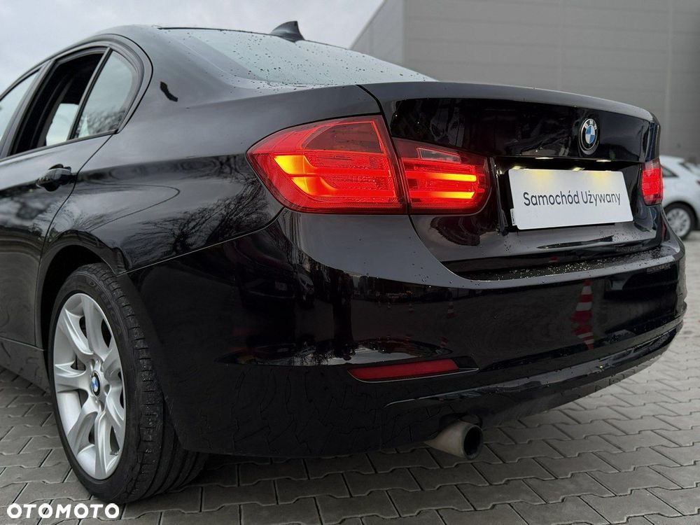 BMW Seria 3 316i - 35