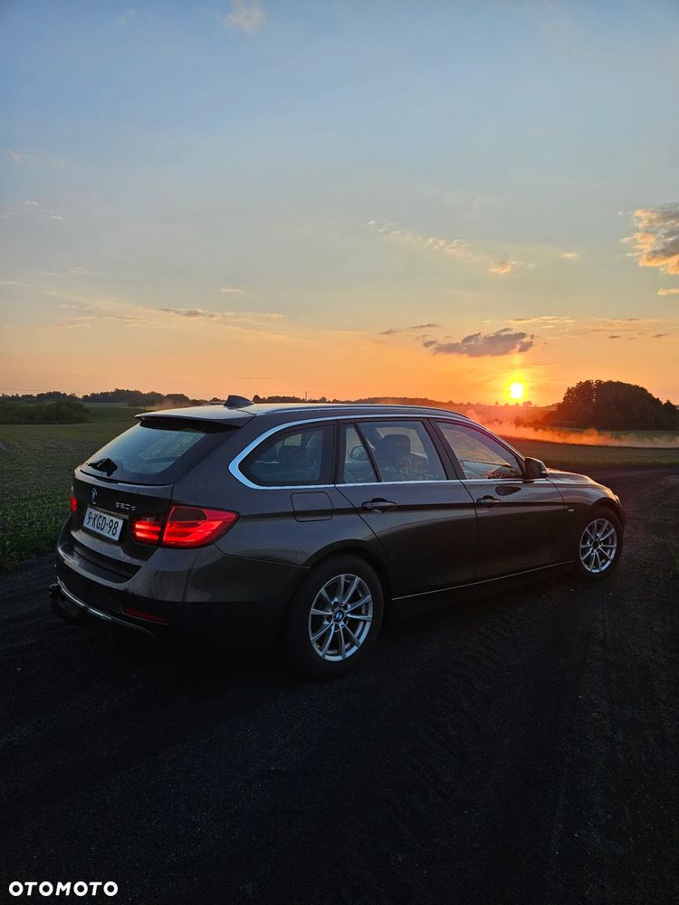 BMW Seria 3 320d Efficient Dynamics Edition Edition Luxury Line Purity - 4