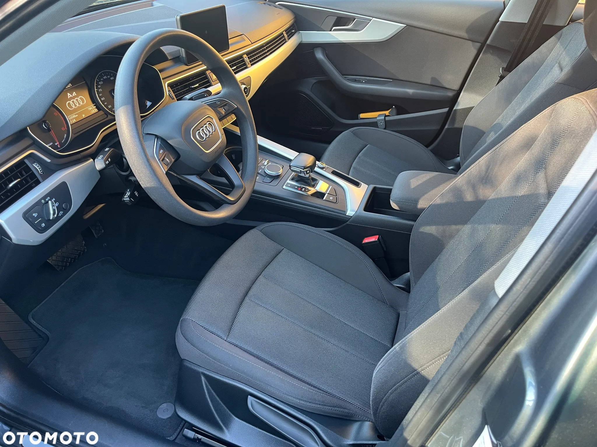 Audi A4 2.0 TDI S tronic sport - 9