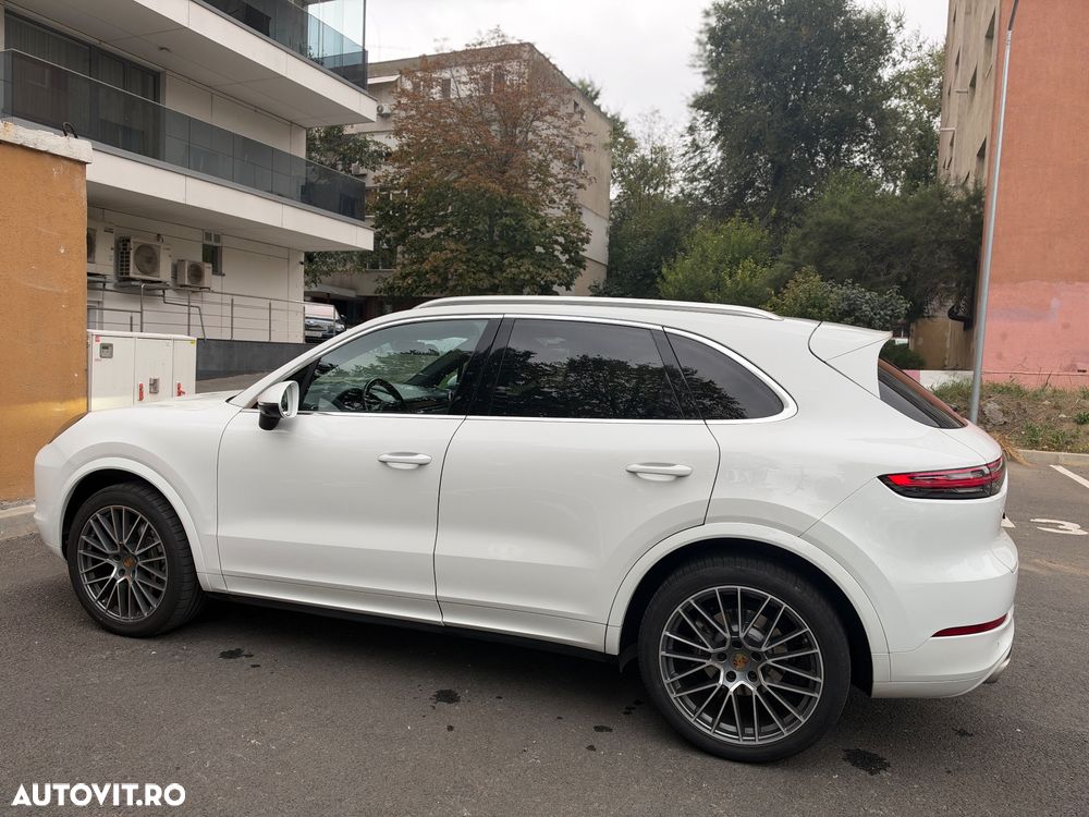 Porsche Cayenne - 3