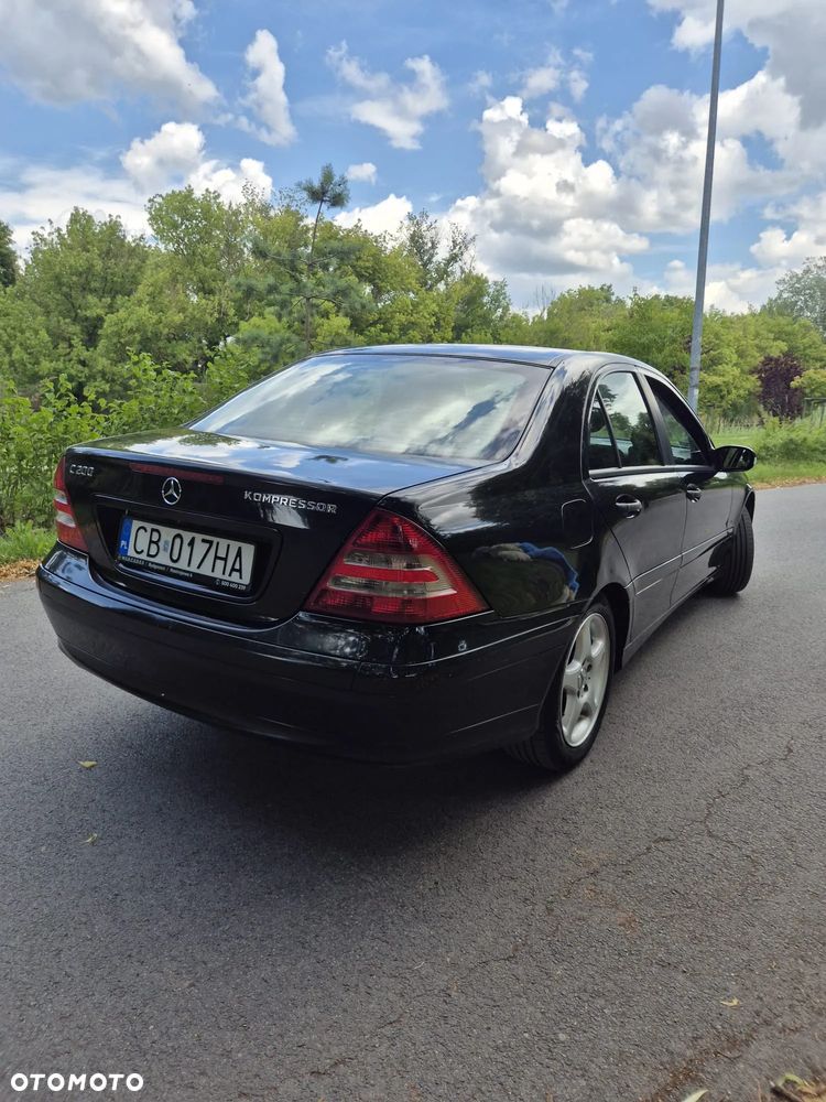 Mercedes-Benz Klasa C 180 Kompressor Classic - 20
