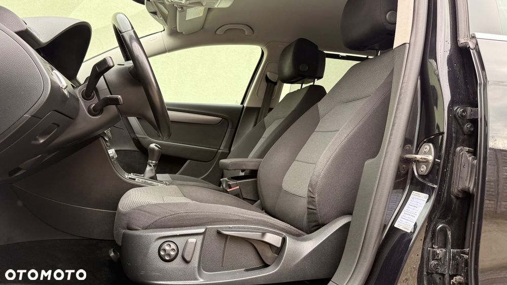 Volkswagen Passat 2.0 TDI Comfortline - 33