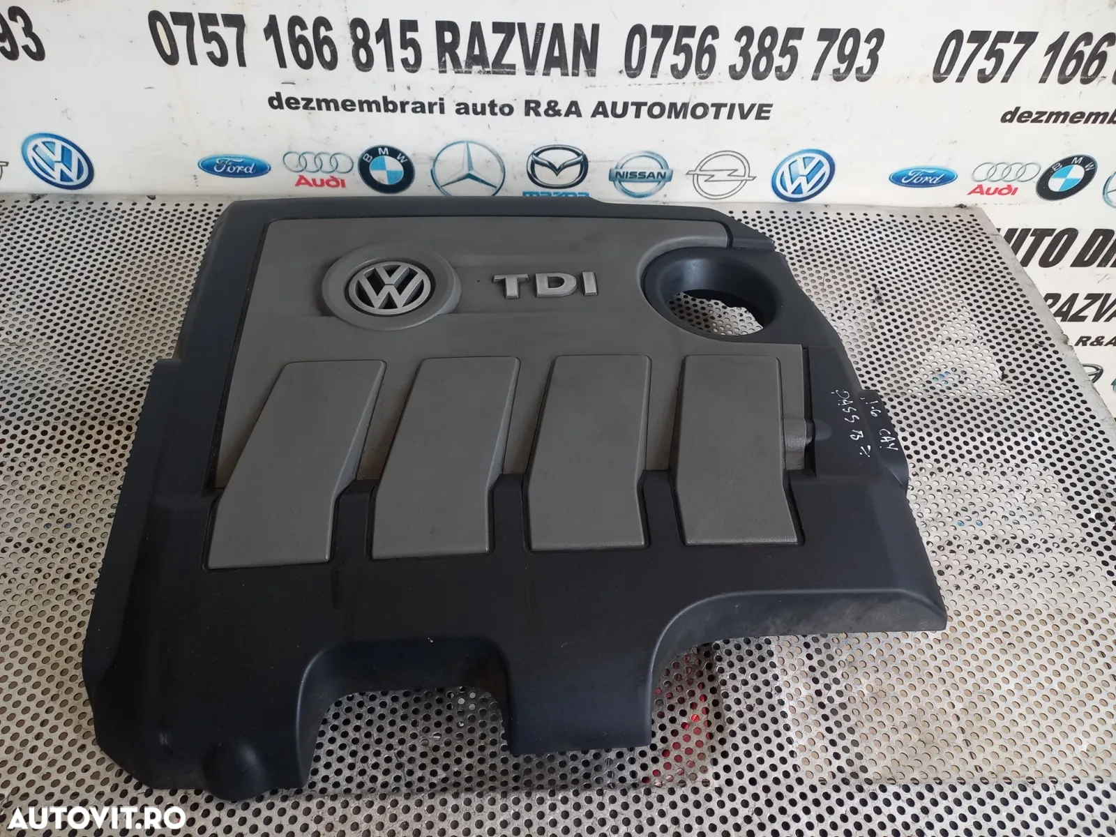 Capac Motor Vw Passat B7 1.6 Tdi Motor CAY An 2011-2012-2013-2014-2015 - Dezmembrari Arad - 3