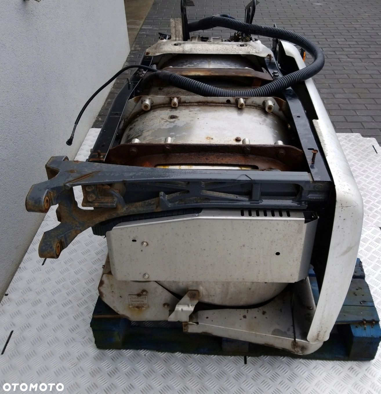 WÓZEK KATALIZATOR XF 106 EURO 6 - 3