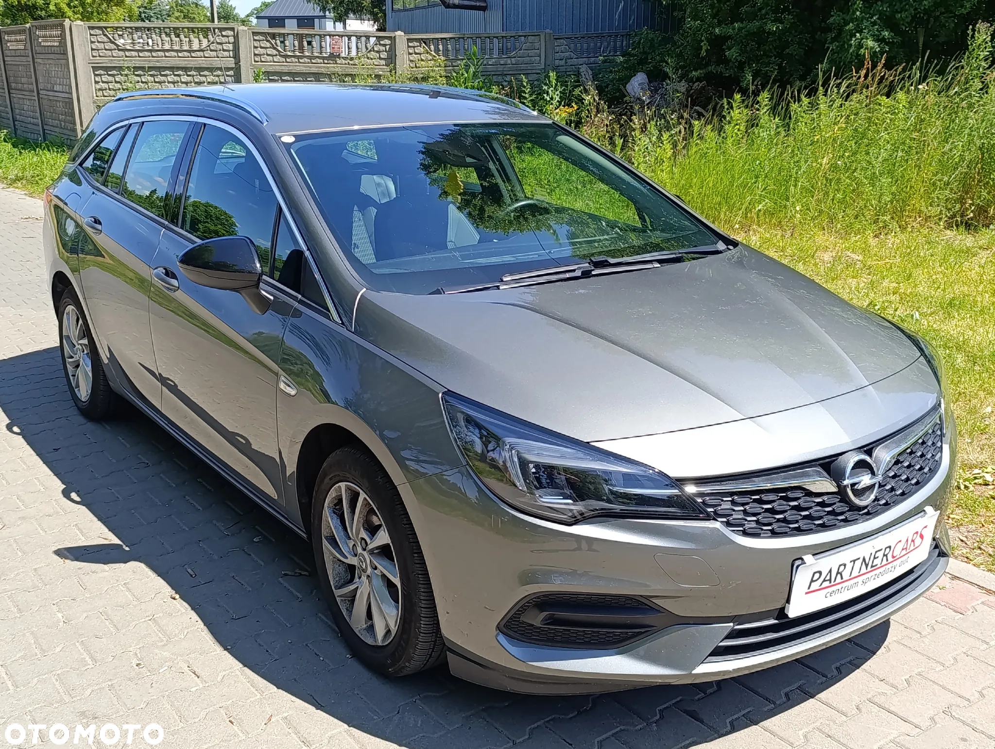 Opel Astra V 1.2 T Elegance S&S - 3