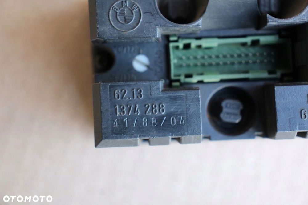 Komputer pokładowy wyświetlacz OBC BMW 5 e34 1374288 - 3