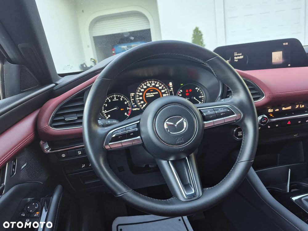Mazda 3 2.0 mHEV Hikari - 25
