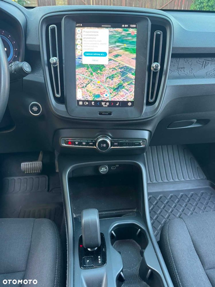 Volvo XC 40 - 5