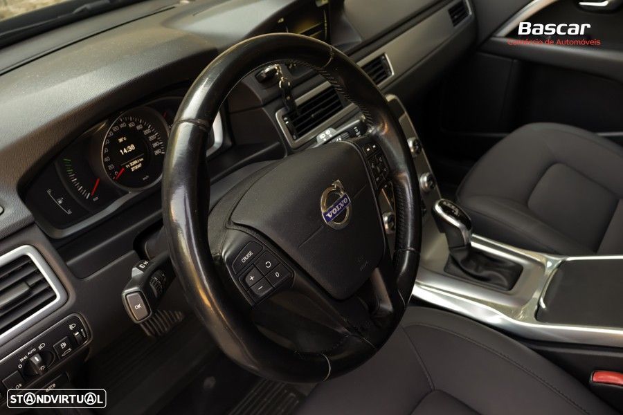 Volvo XC 70 D4 Geartronic Black Line - 16