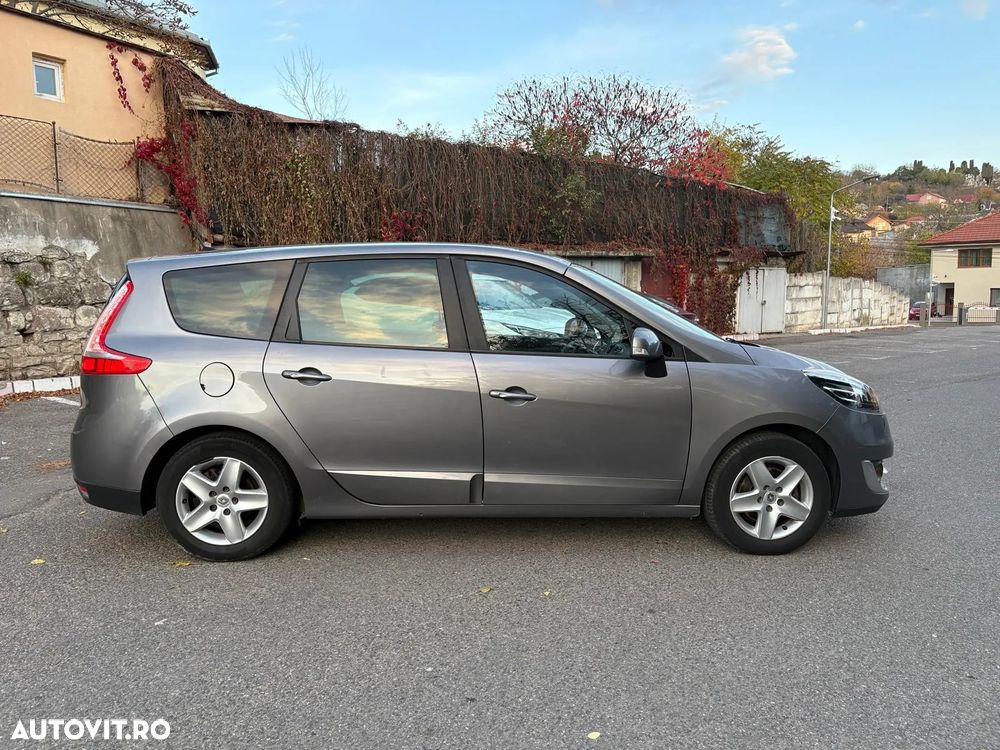 Renault Grand Scenic dCi 110 LIMITED - 22