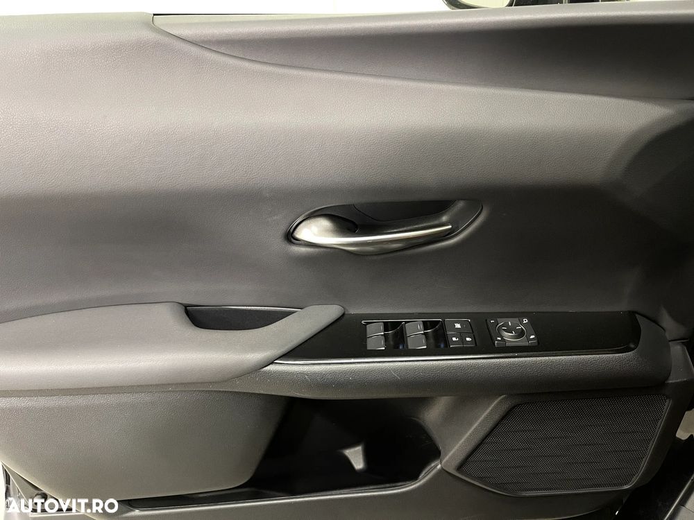 Lexus UX 250h Business Edition - 24
