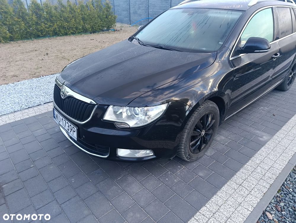 Skoda Superb 2.0 TDI Comfort DSG - 3