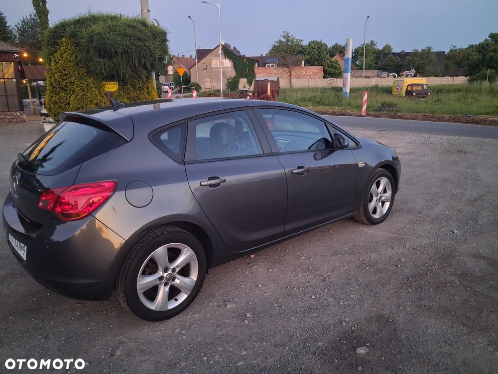 Opel Astra 1.6 Style - 5