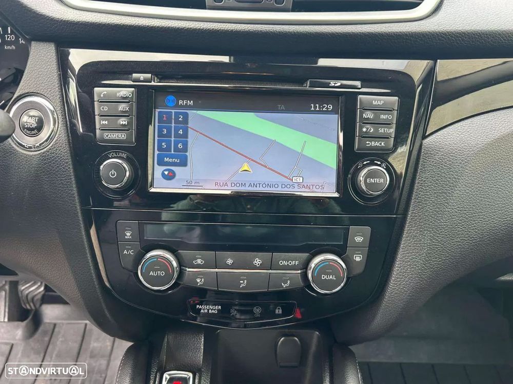 Nissan Qashqai 1.5 dCi N-Connecta 18 - 11