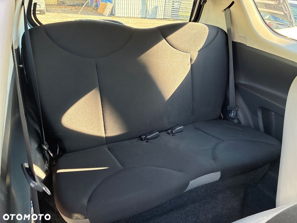 Toyota Aygo - 15