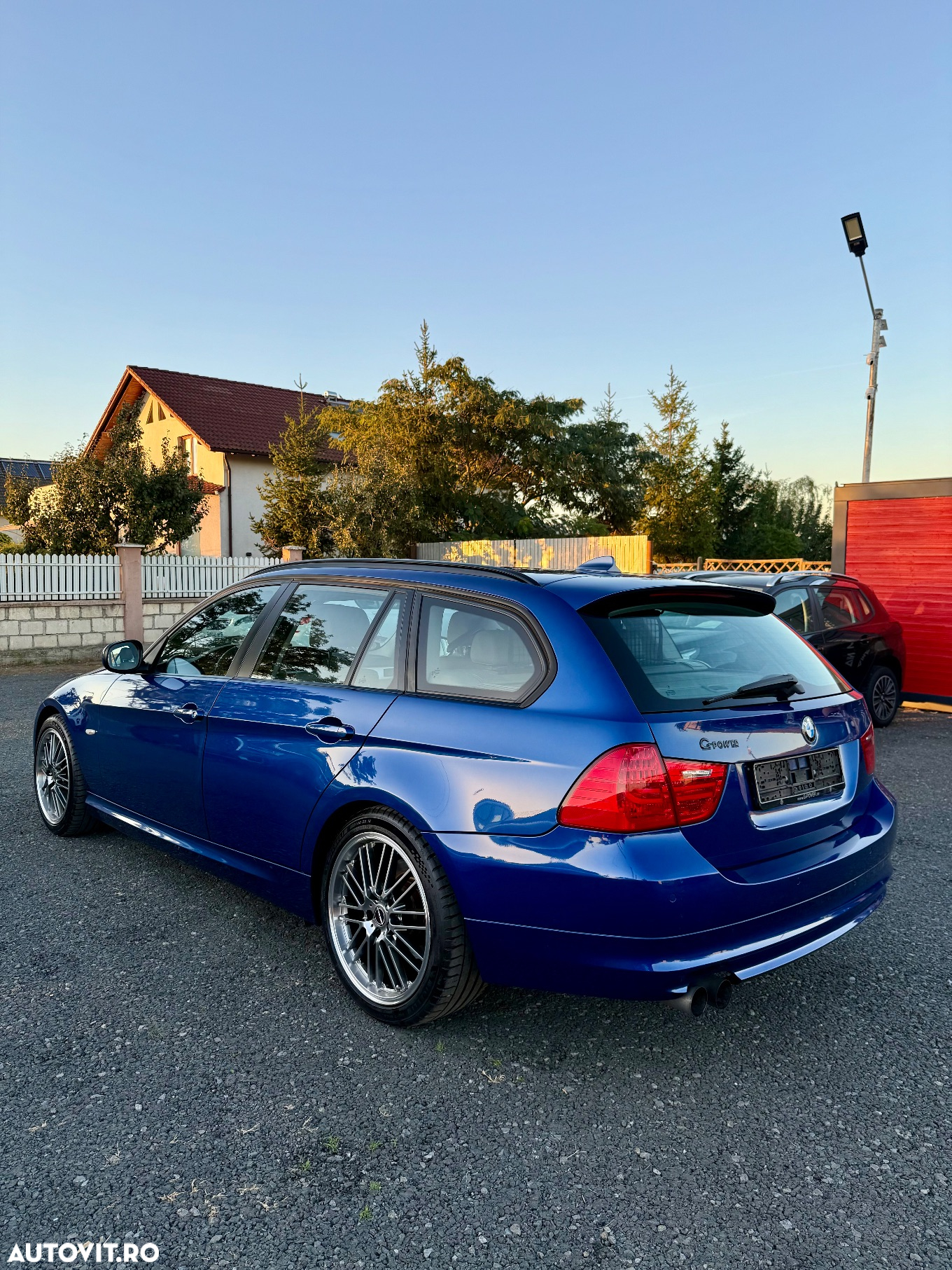 BMW Seria 3 320d DPF Touring - 5