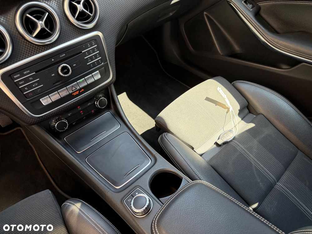 Mercedes-Benz Klasa A 200 7G-DCT Style - 31
