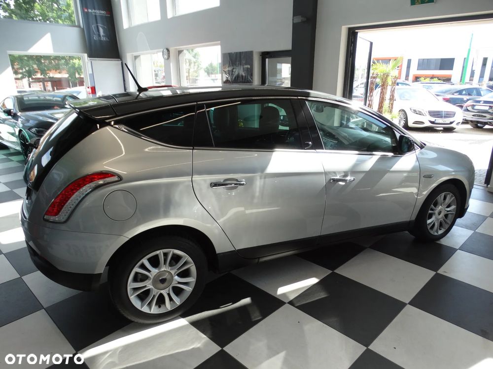 Lancia Delta 1.6 MultiJet 16v DFN6 Platinum - 16