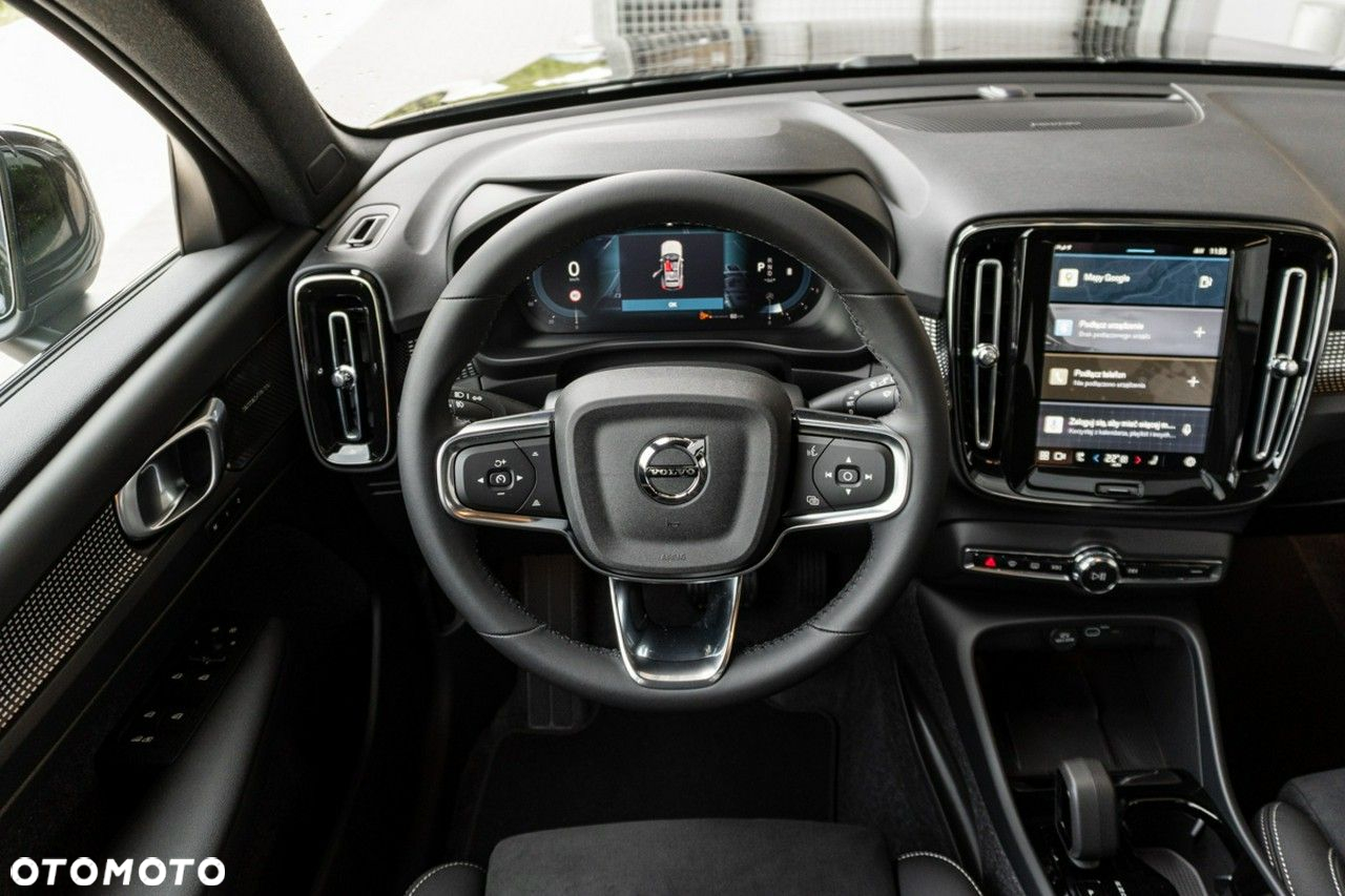 Volvo XC 40 - 18