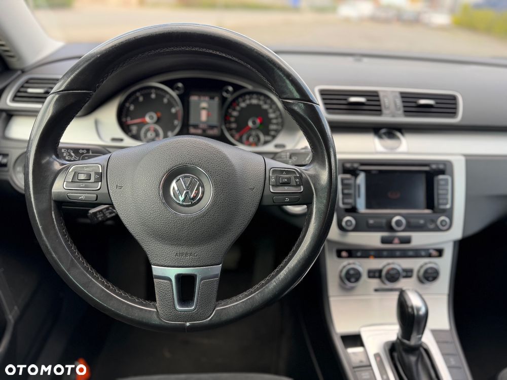Volkswagen Passat 1.4 TSI DSG BlueMotion Technology Highline - 12