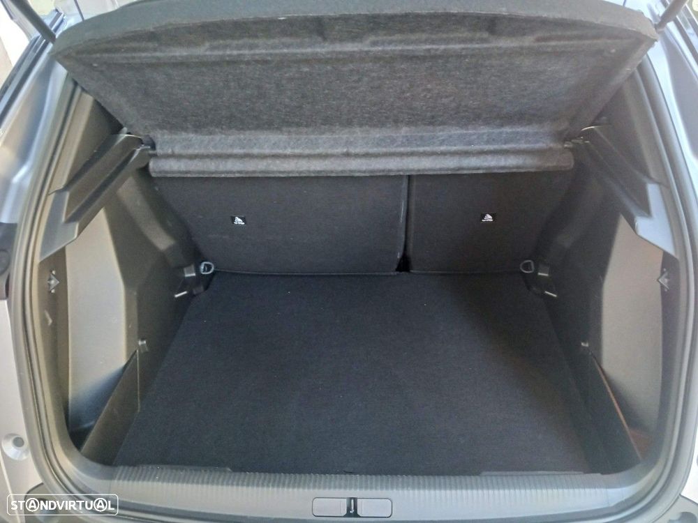 Peugeot 2008 1.2 Hybrid Allure e-DCS6 - 31