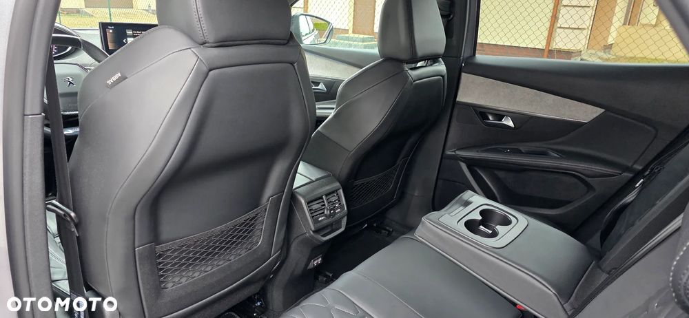 Peugeot 3008 1.5 BlueHDi GT S&S EAT8 - 26