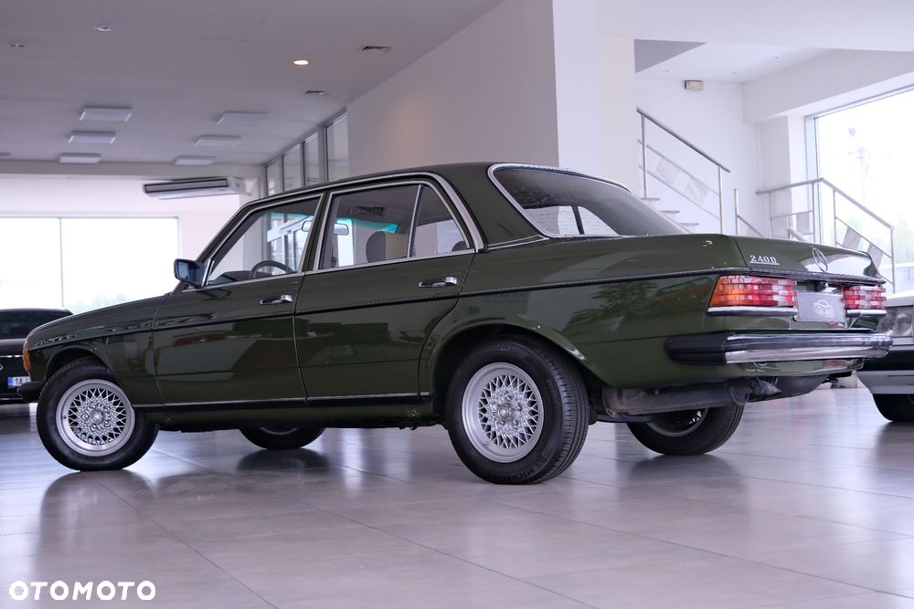 Mercedes-Benz W123 - 10