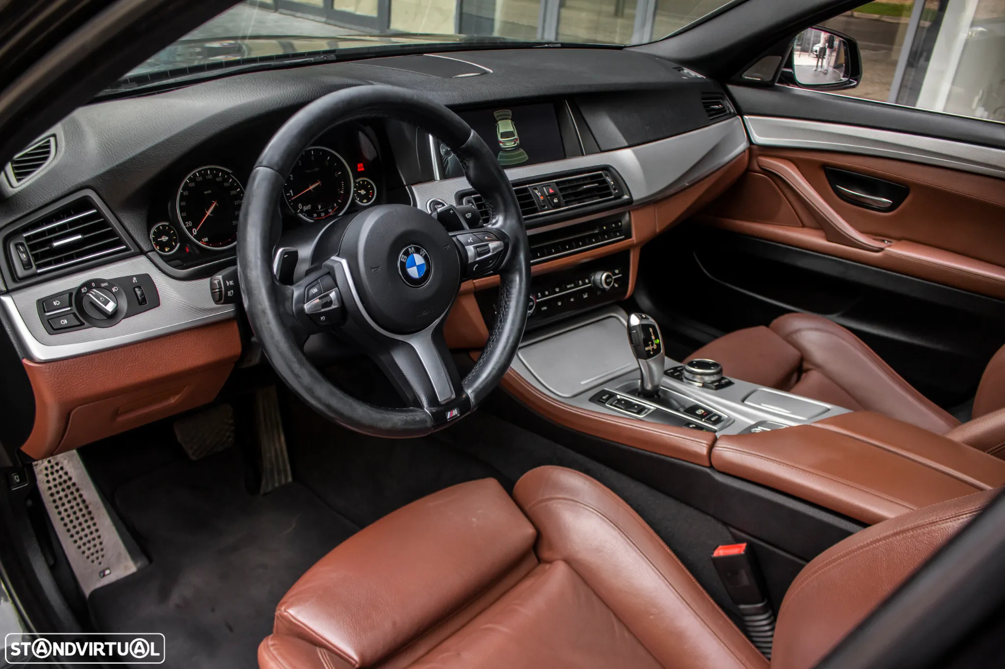 BMW 520 i Pack M Auto - 28
