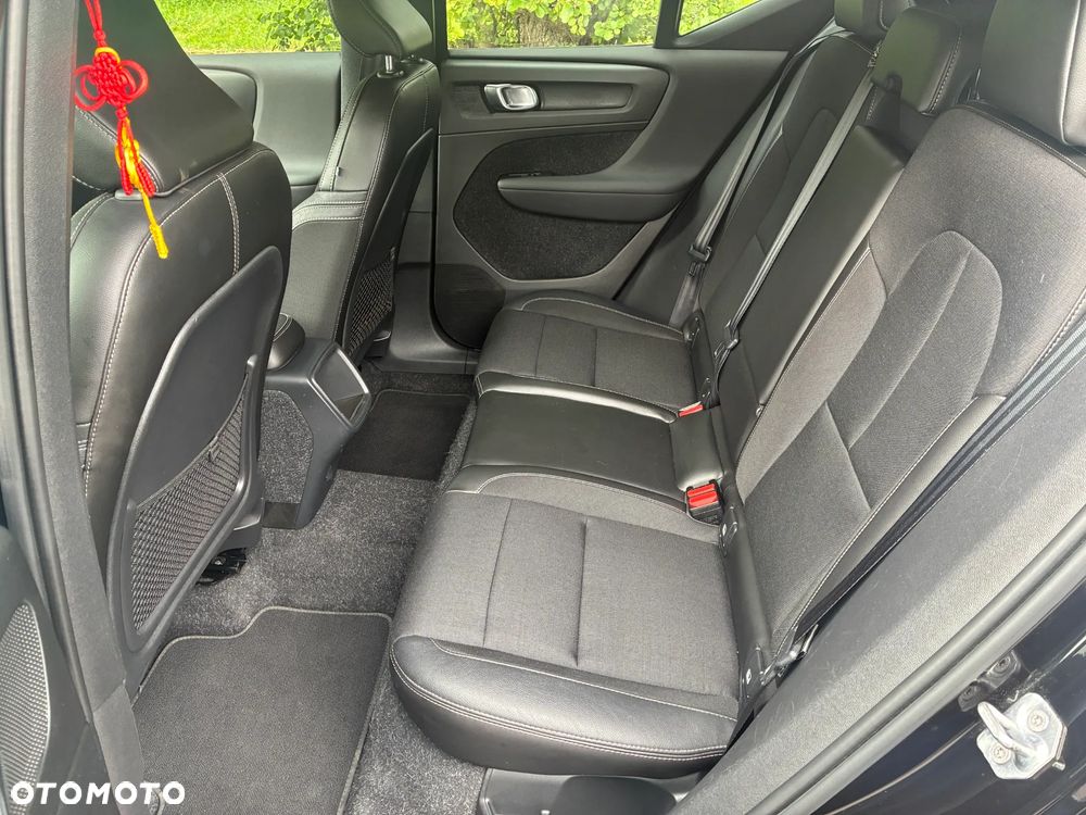 Volvo XC 40 D3 AWD Momentum Pro - 13