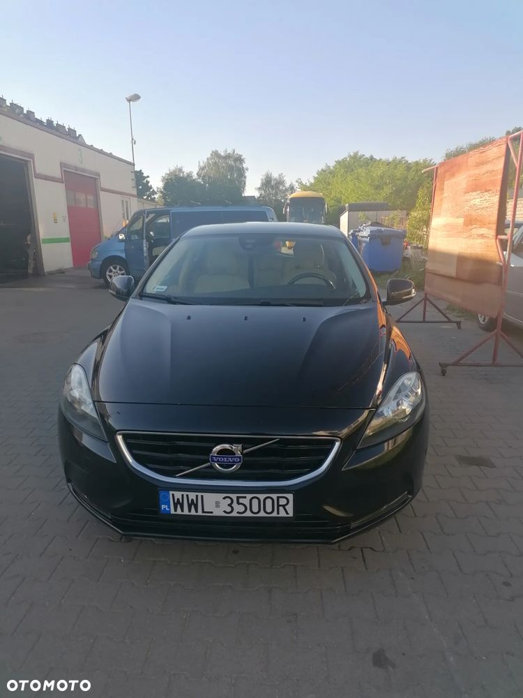 Volvo V40 D2 Summum - 11