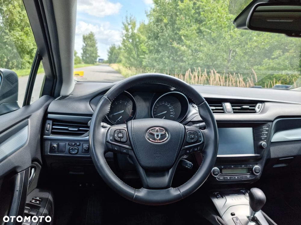 Toyota Avensis 1.8 Selection MS - 20